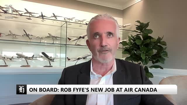 Former Air New Zealand CEOs clash over engine controversy