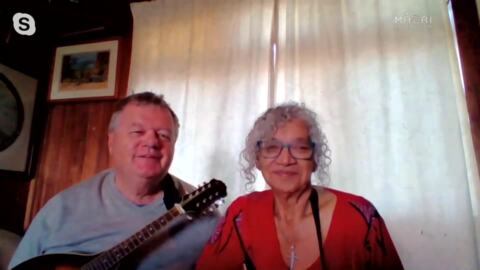 Video for Kaitāia couple encourage people to stay home with waiata