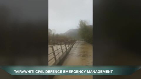 Video for Roads, rivers monitored as rain hammers Tolaga Bay