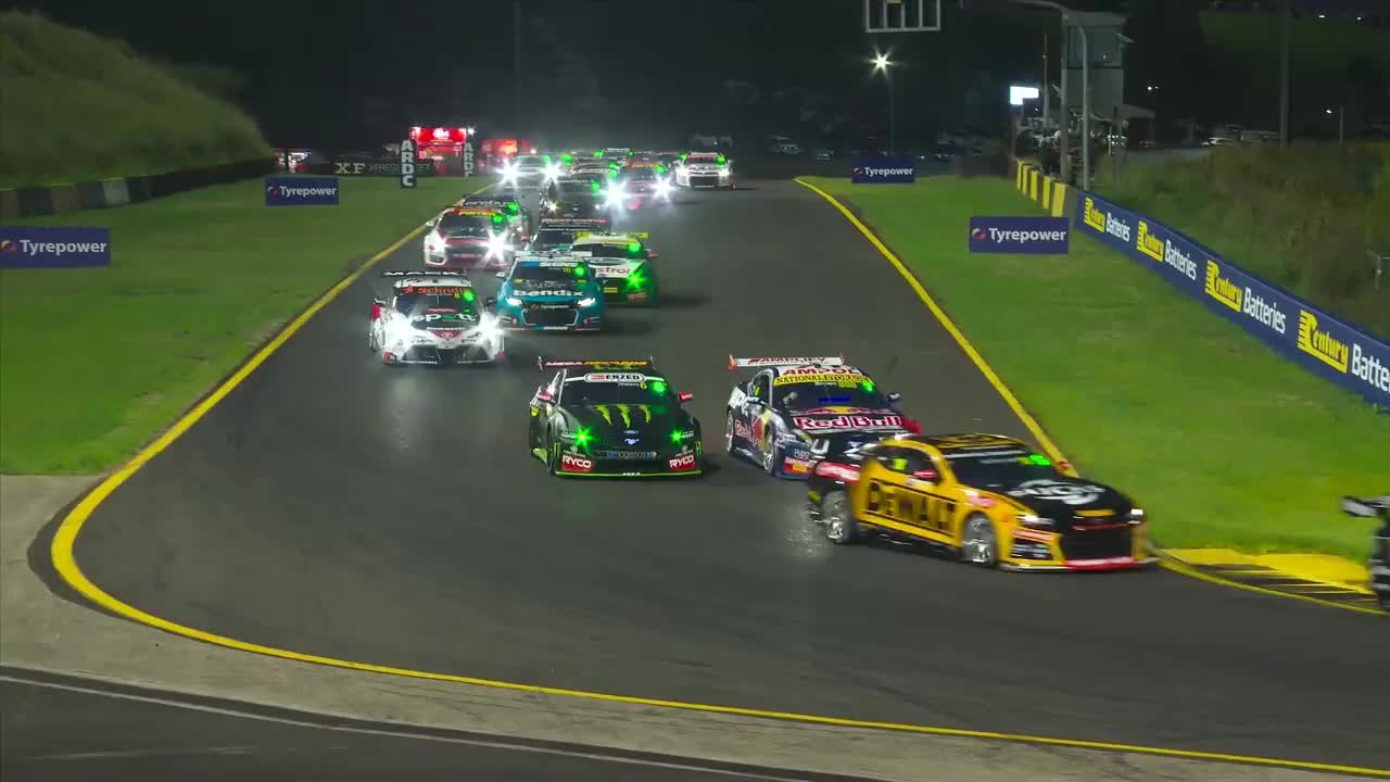 Race start: Cameron leads, Golding avoids jump start penalty | Supercars