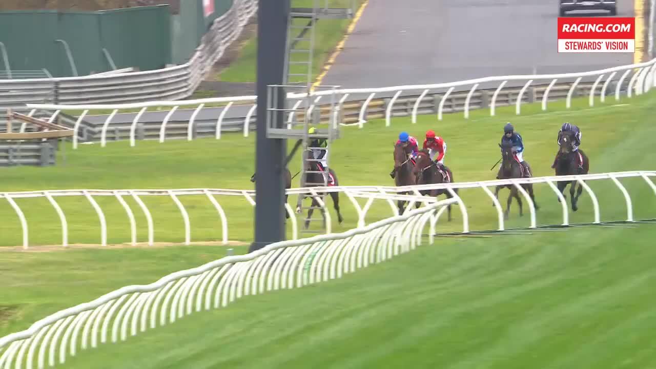 Sandown Race 01Stewards Vision240520