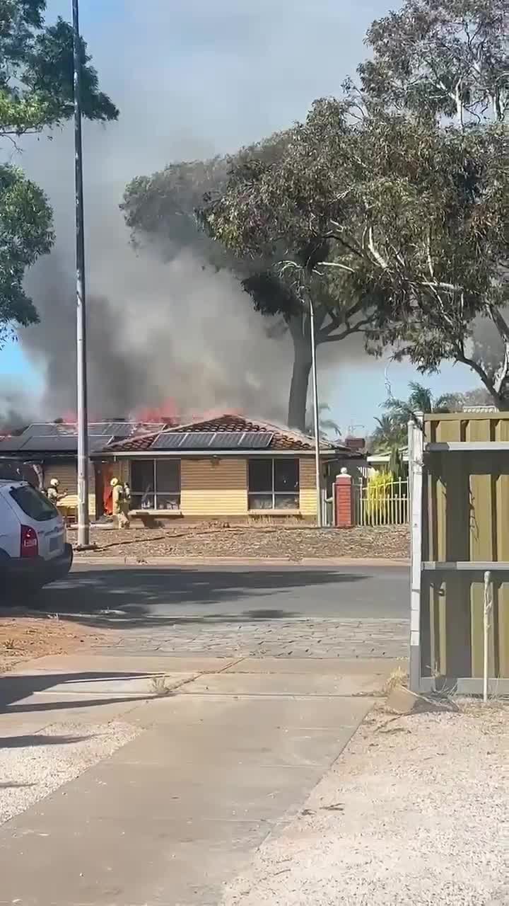 Family loses everything in Parafield Gardens house fire | The Advertiser