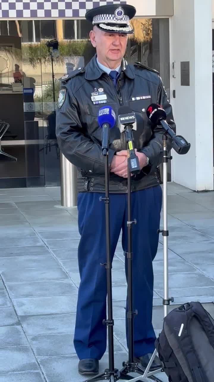 Armed man shot dead by police | Herald Sun