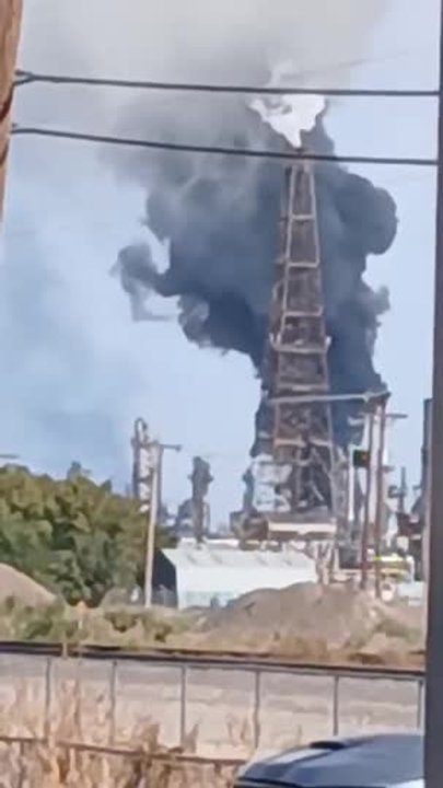 Thick Black Smoke Billows From Refinery Explosion | The Chronicle