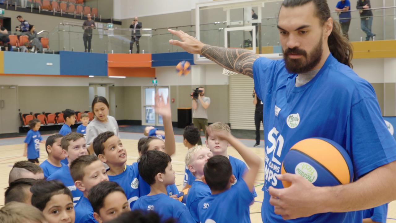 Report: Former Thunder C Steven Adams traded from Pelicans to