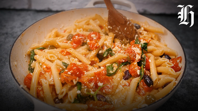 Penne Pasta With Tomatoes Baked Feta And Cherry Tomato Pasta Viral