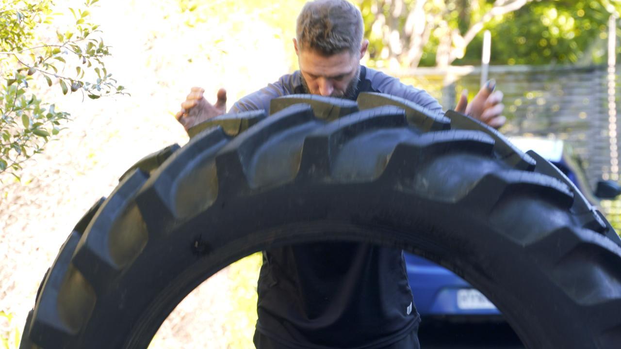 ANZ Sports Scene Two Kiwi blokes set to flip 93kg tyre for 24 hours