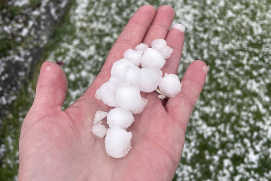 Thunderstorm warning for Canterbury as hail hits Christchurch