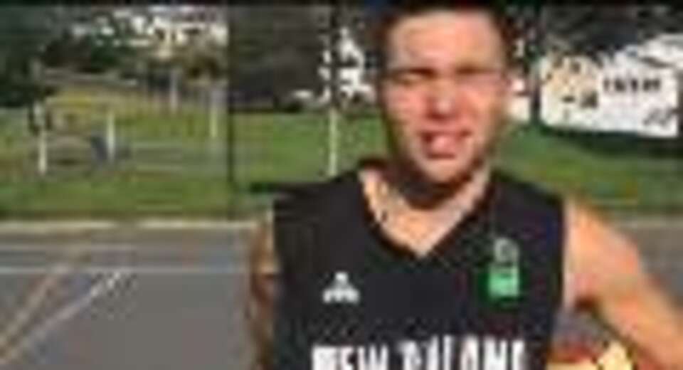 Video for Aspiring AKL basketball player shaken by American college shootings