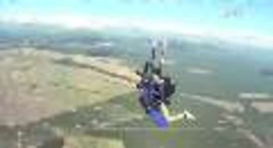 Video for Skydiving passengers escape plane crash at Lake Taupō unscathed