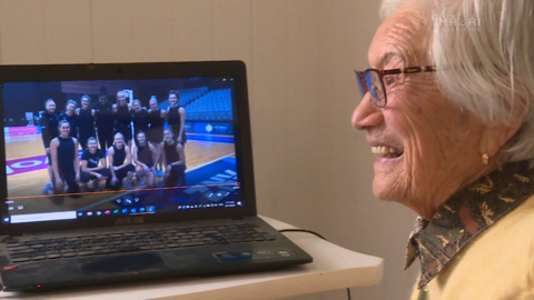 Video for NZ&#039;s first netball world champion coach receives Silver Ferns tribute video