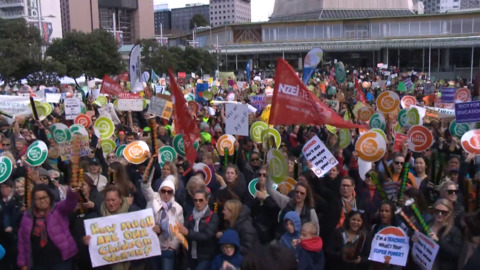 Video for Auckland brought to a halt as teachers rally on Queen St