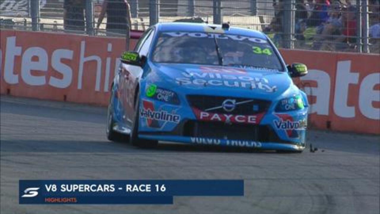Race 16 Highlights - Castrol EDGE Townsville 400 | Supercars