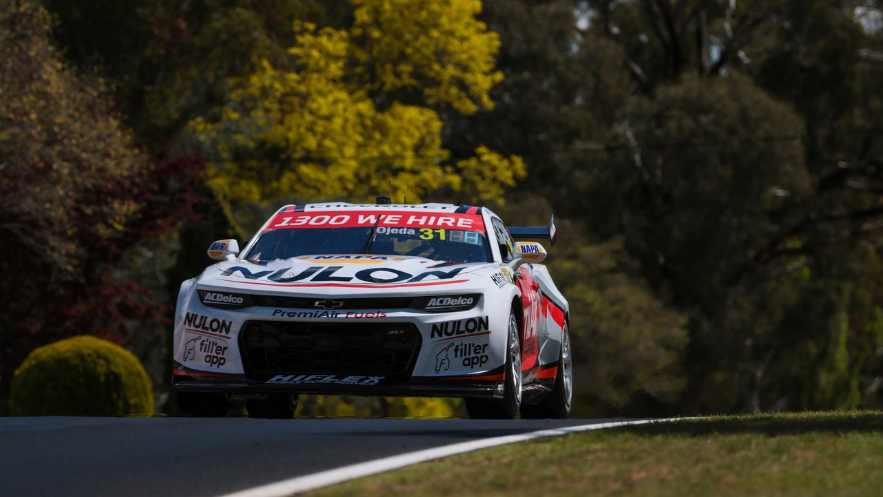 Highlights: Shootout Race 30 2026 Repco Bathurst 1000 | Supercars