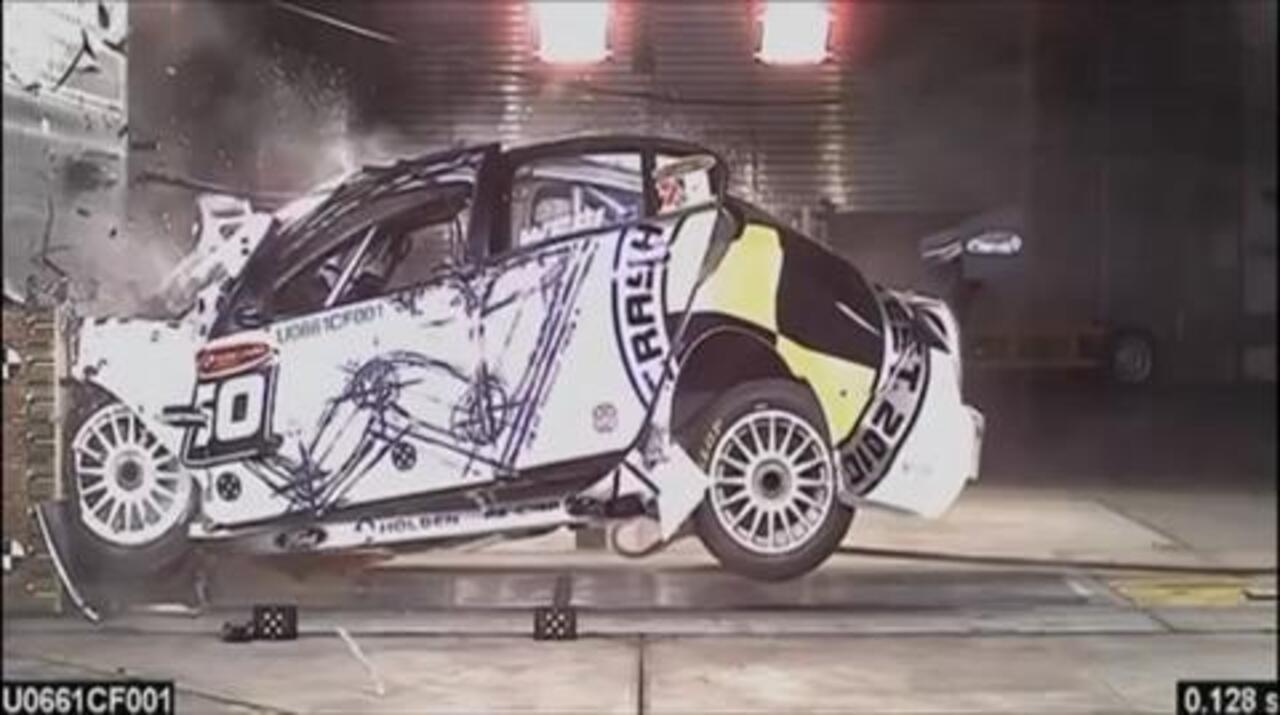 V8 Supercars Crash Test 