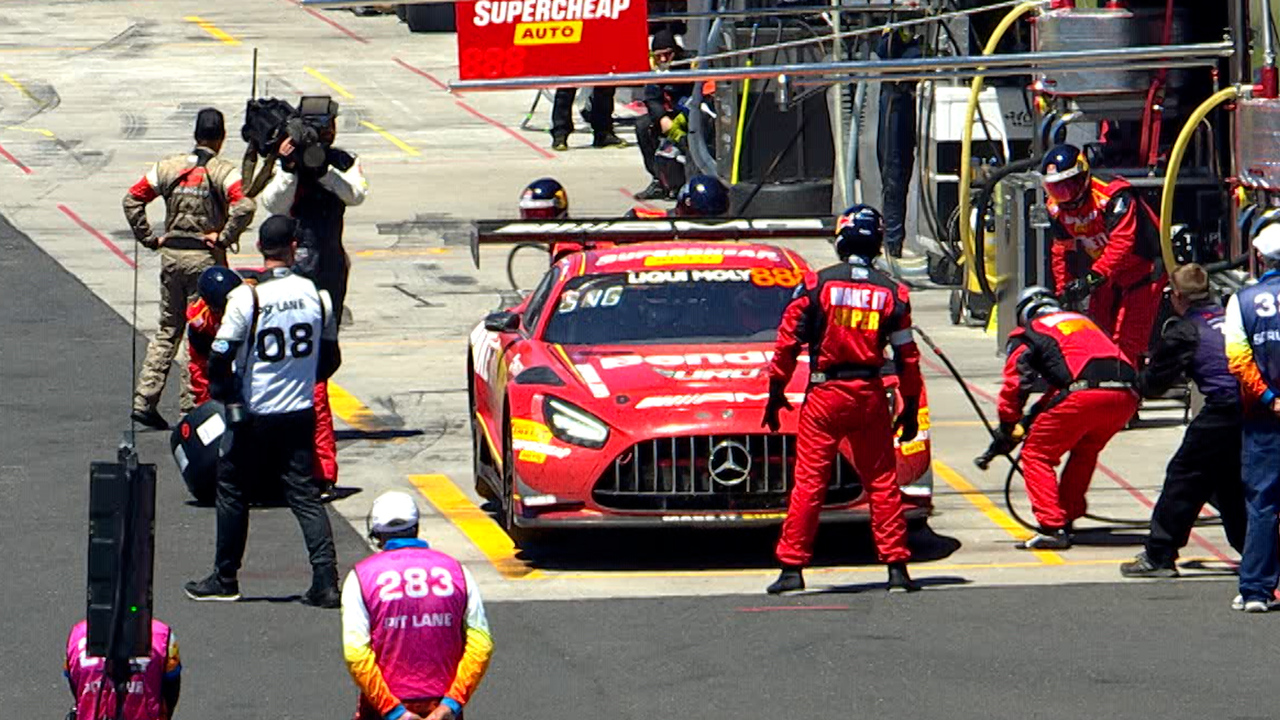 888 cops penalty for pit stop breach Bathurst 12 Hour