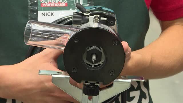 Défonceuse-affleureuse 710W Ø 8mm - MAKITA RT0700C ❘ Bricoman