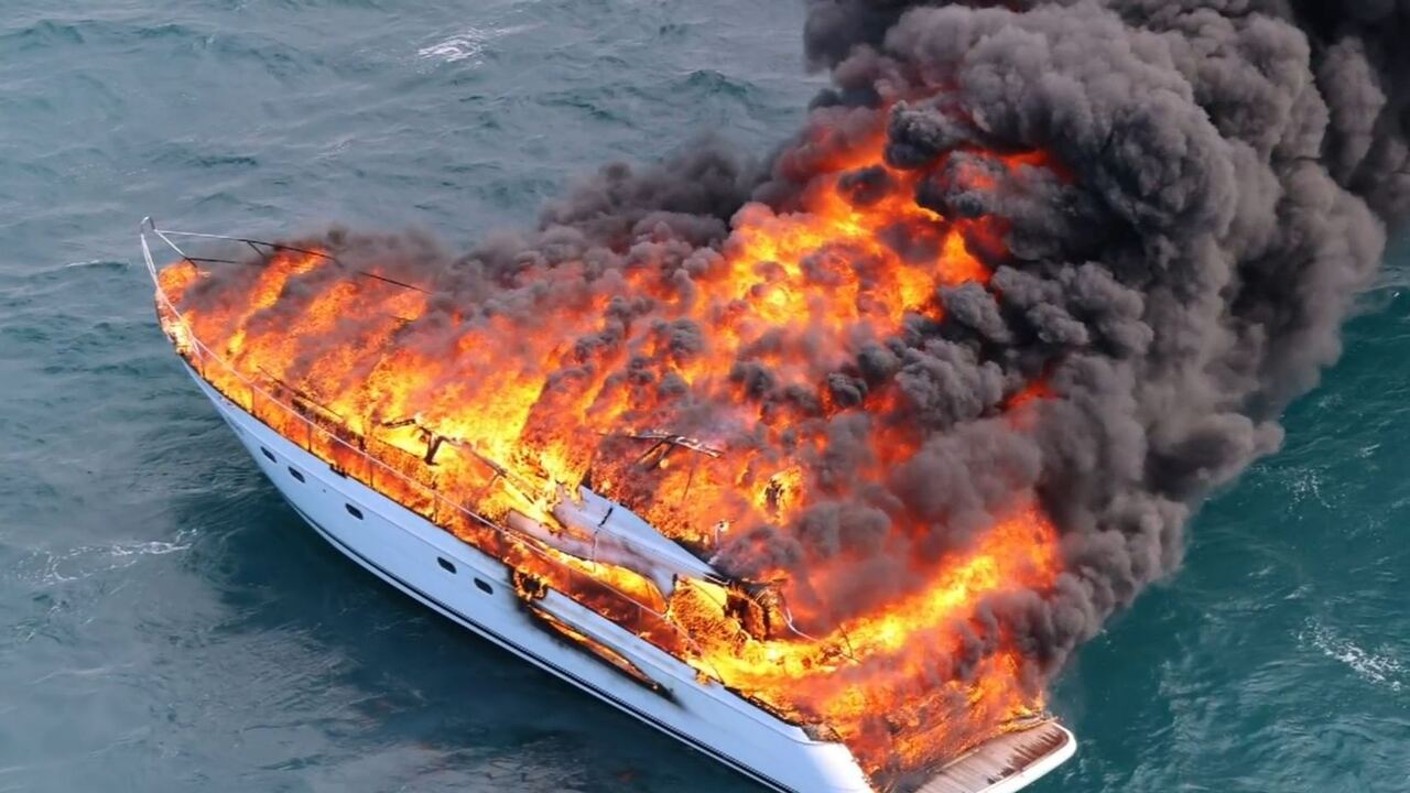 Boaties make lucky escape after yacht catches fire off WA coast