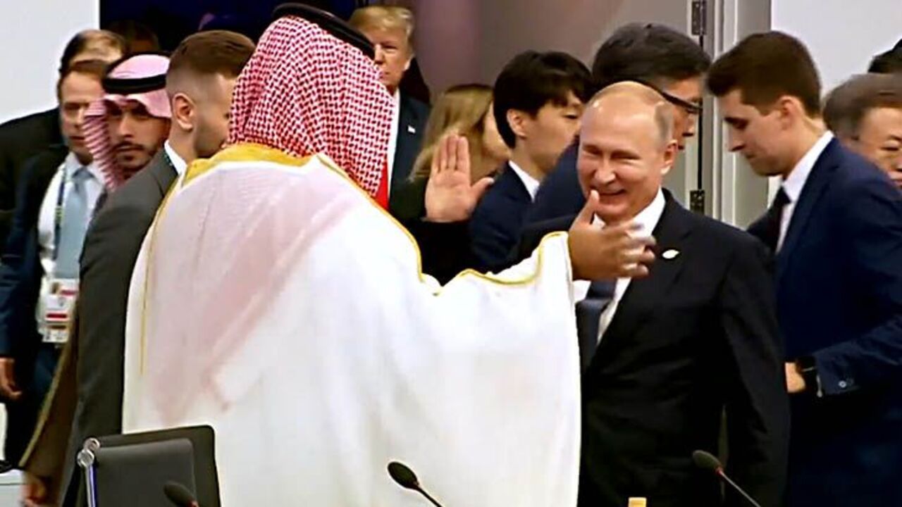 World leaders push back against Putin and Saudi prince after 'secret murderers’ handshake Image