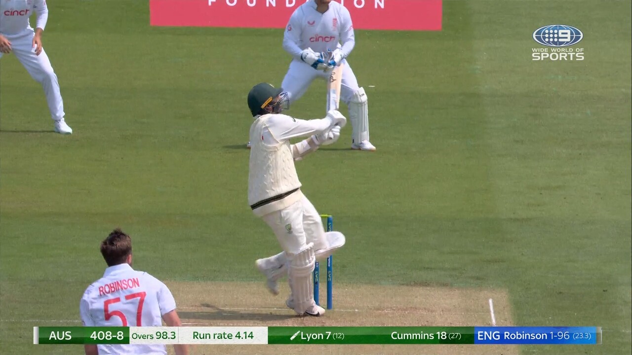 Video: Lyon holes out in the deep