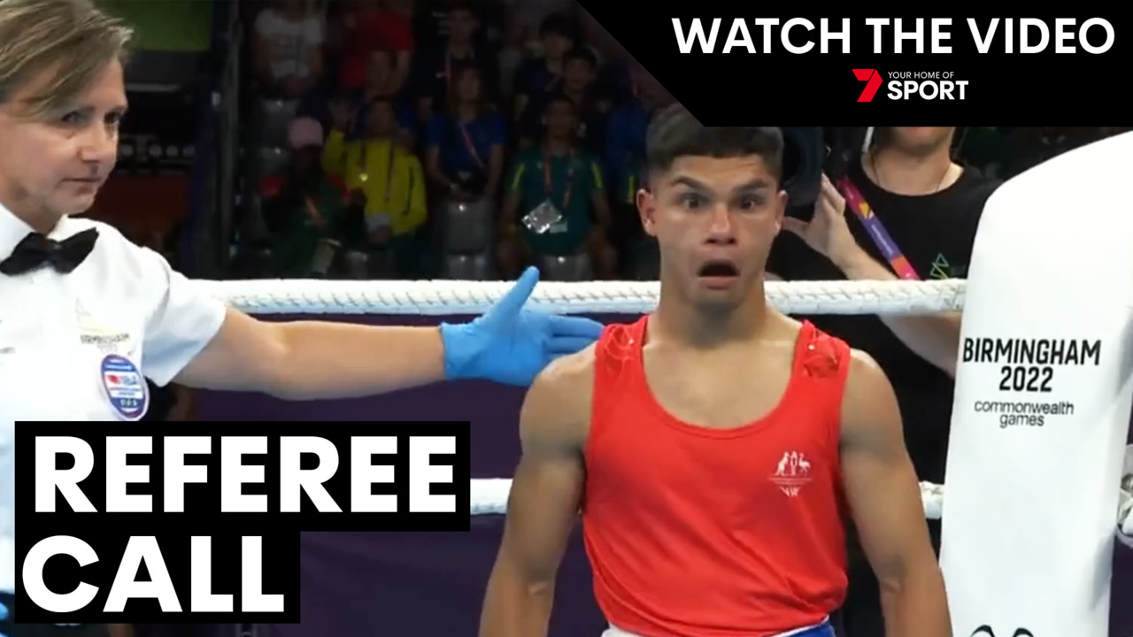 Watch the moment Aussie boxer Alex Winwood is left stunned after a bizarre knockout ruling robs him of a Commonwealth Games medal at Birmingham 2022 7NEWS