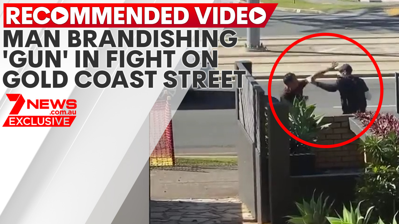 Man with what appears to be filmed fighting with another on Surfers Paradise on Monday morning 7NEWS