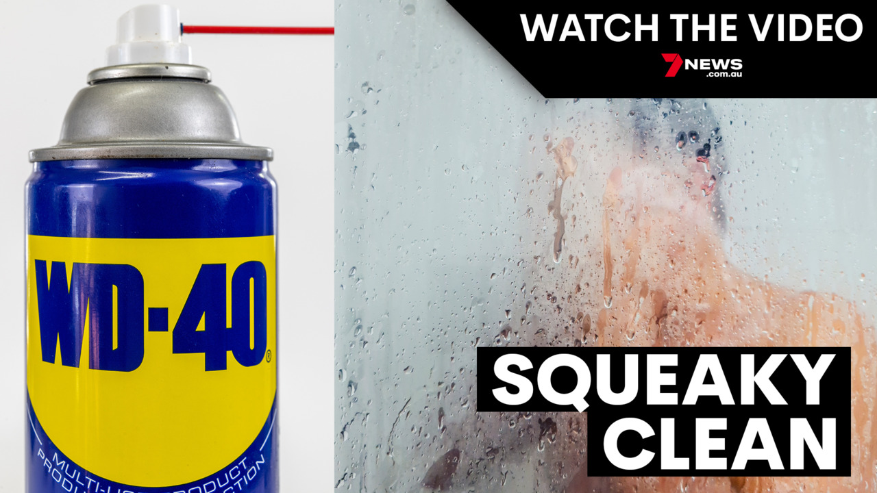 How to remove hard water stains from glass shower doors - WD-40 Australia
