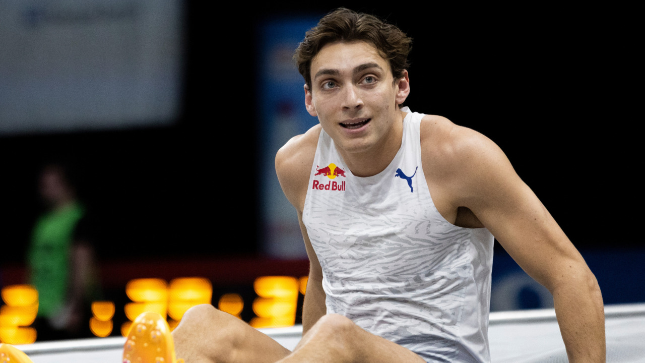 Armand Duplantis breaks own pole vault world record by clearing 6.22 metres