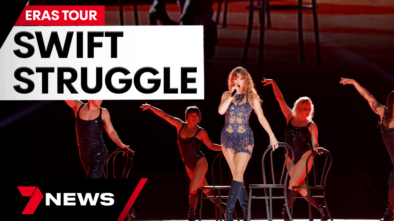 taylor swift: Taylor Swift's health scare? Swifties worry as singer battles  coughing fit during Singapore concert - The Economic Times