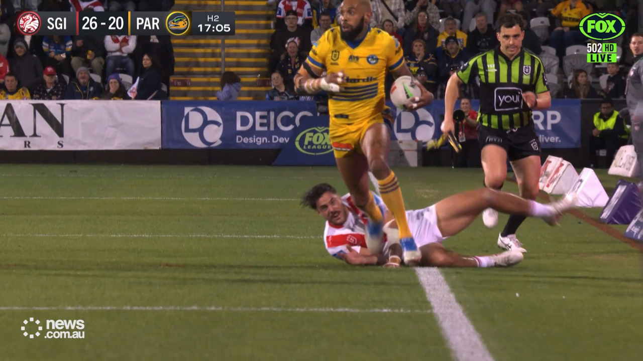 NRL world divided by controversial Josh Addo-Carr touch line call