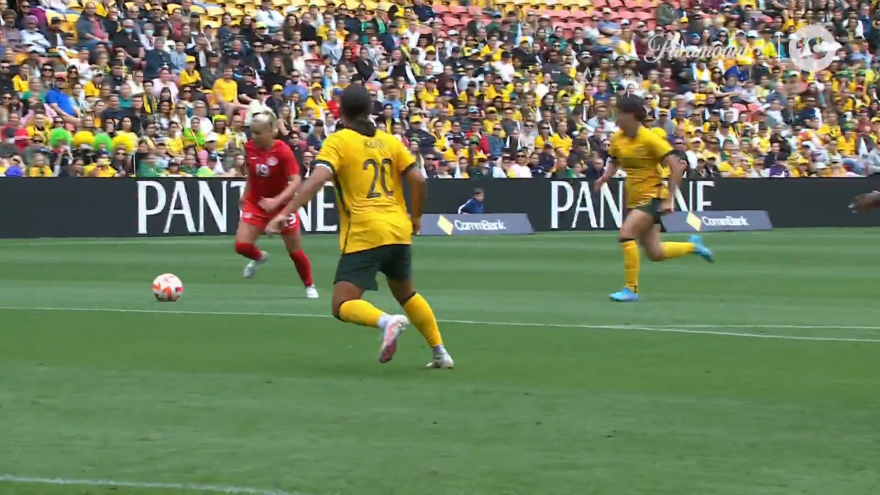 GOAL: Leon rocket gives visitors the lead! | CommBank Matildas v Canada |  Matildas