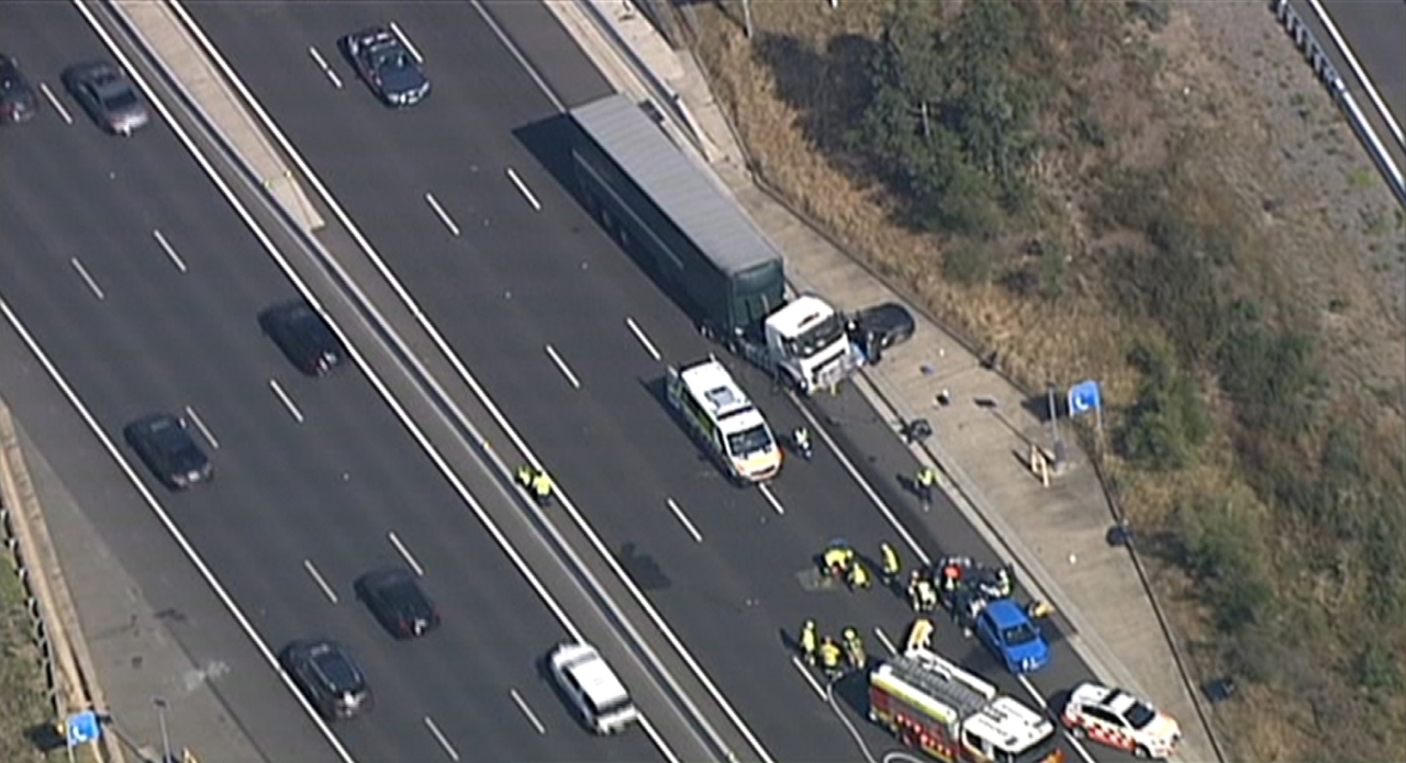 Truck driver charged after fatal M5 crash | Sky News Australia