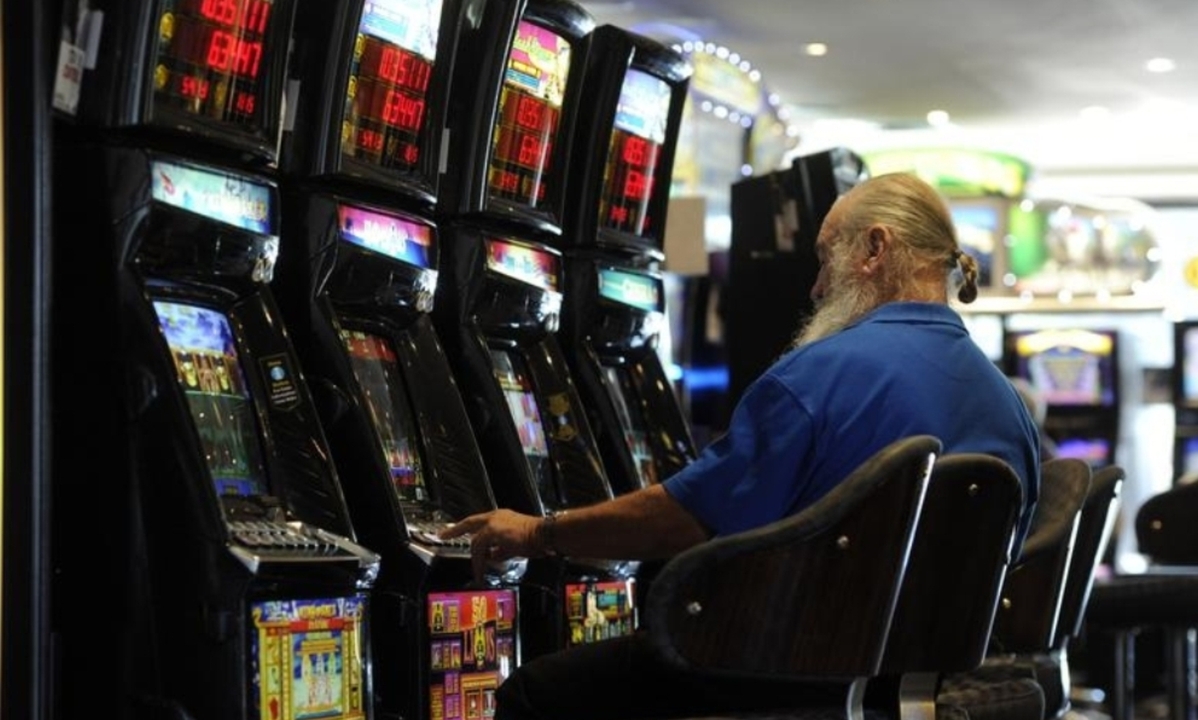 Labor pledges to phase out poker machines in Tasmania Sky News Australia