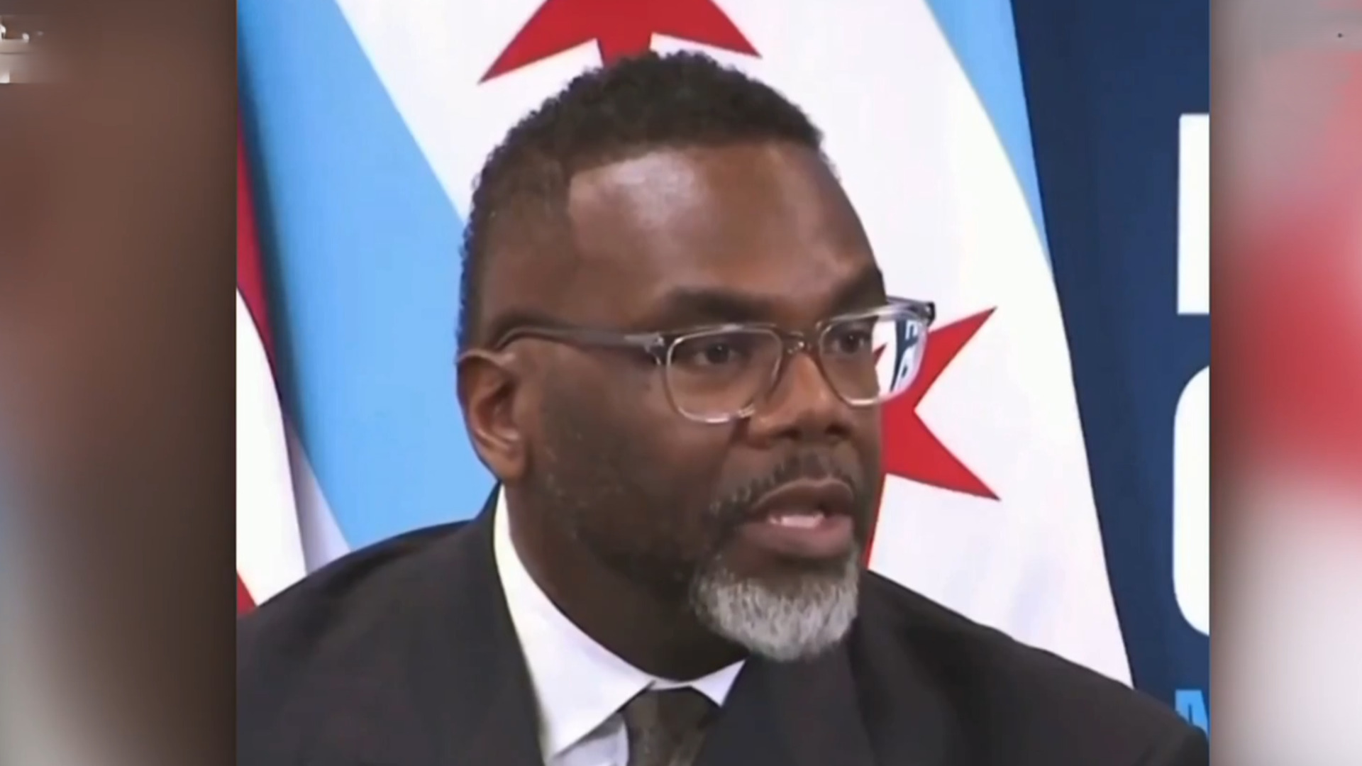 Ludicrous': Chicago Mayor goes on bizarre rant targeting Donald