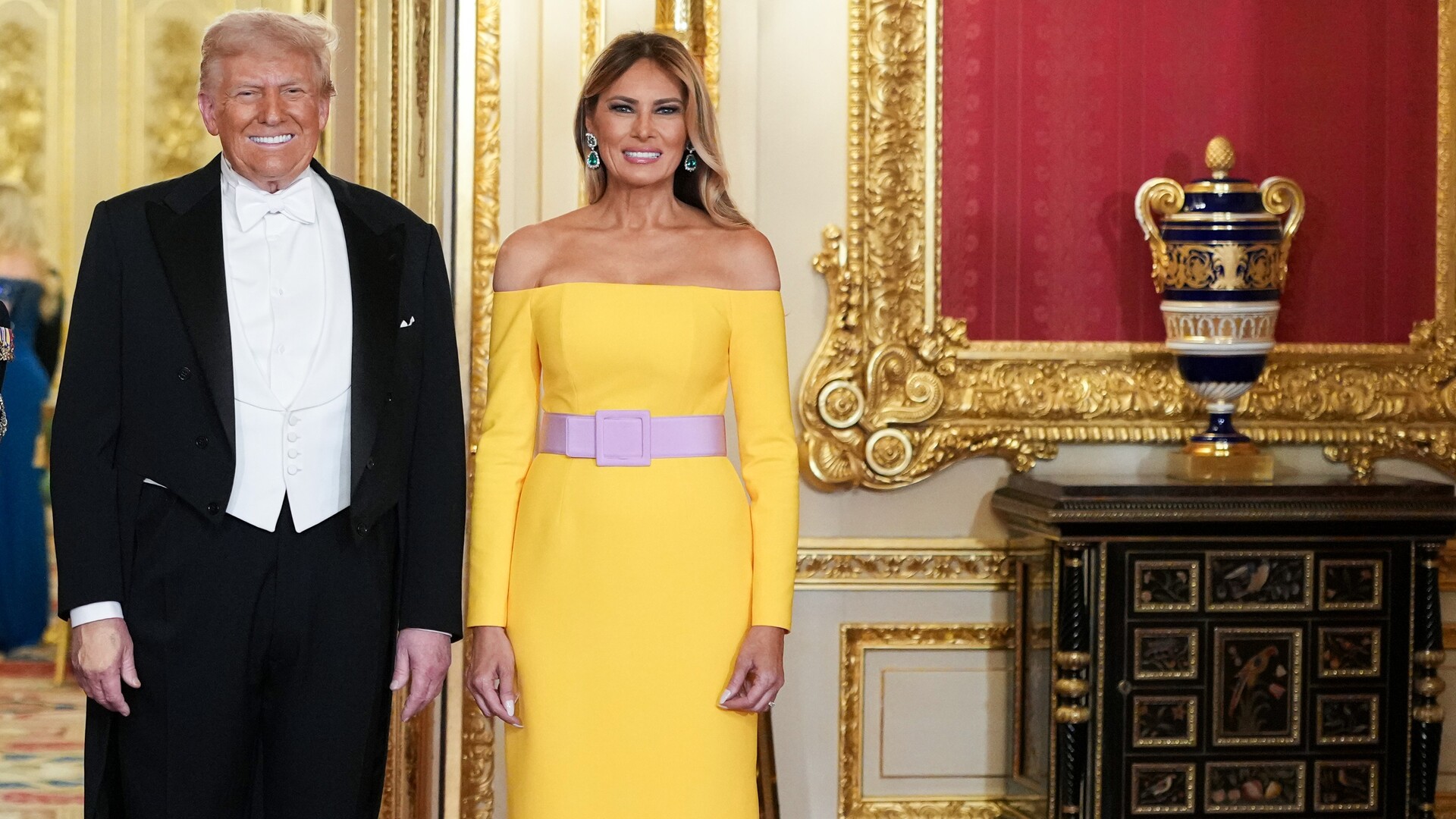 Melania Trumps daring banquet dinner dress has everyone talking
