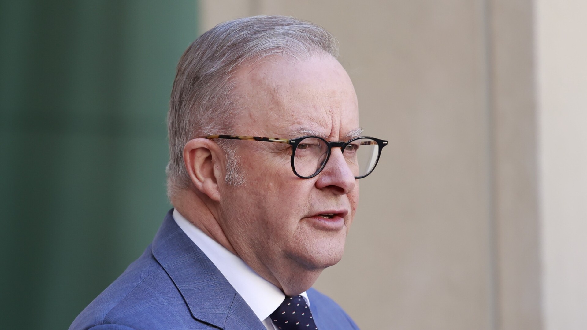 Anthony Albanese tries to claim credit for Trump's Gaza peace plan despite contributing nothing to peace with his fixation on a 'two-state solution' | Sky News Australia