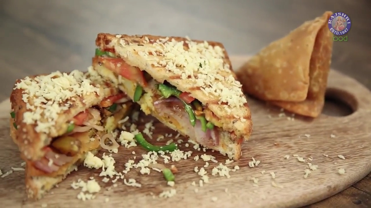 How To Make Samosa Cheese Grilled Sandwich Play Stuff