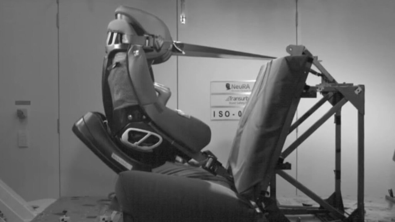 Crash test dummies show danger of incorrect car seats Play Stuff
