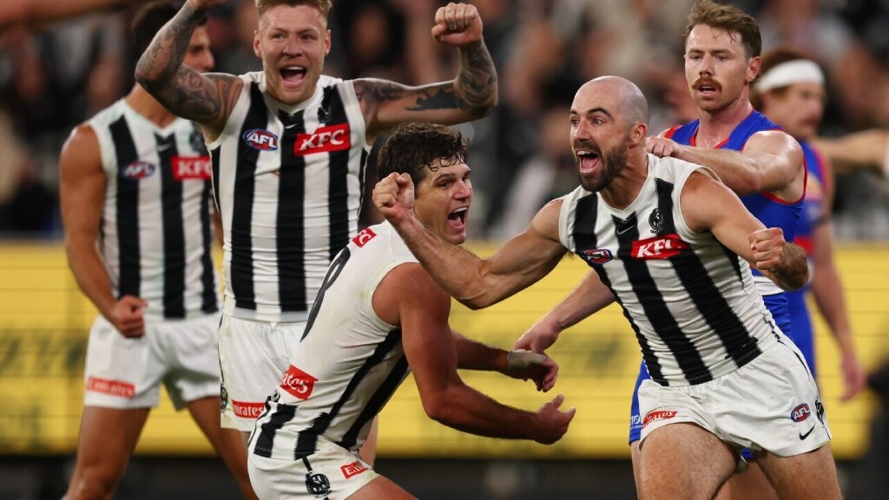 Magpies Edge Bulldogs in a Thrilling Night at the MCG