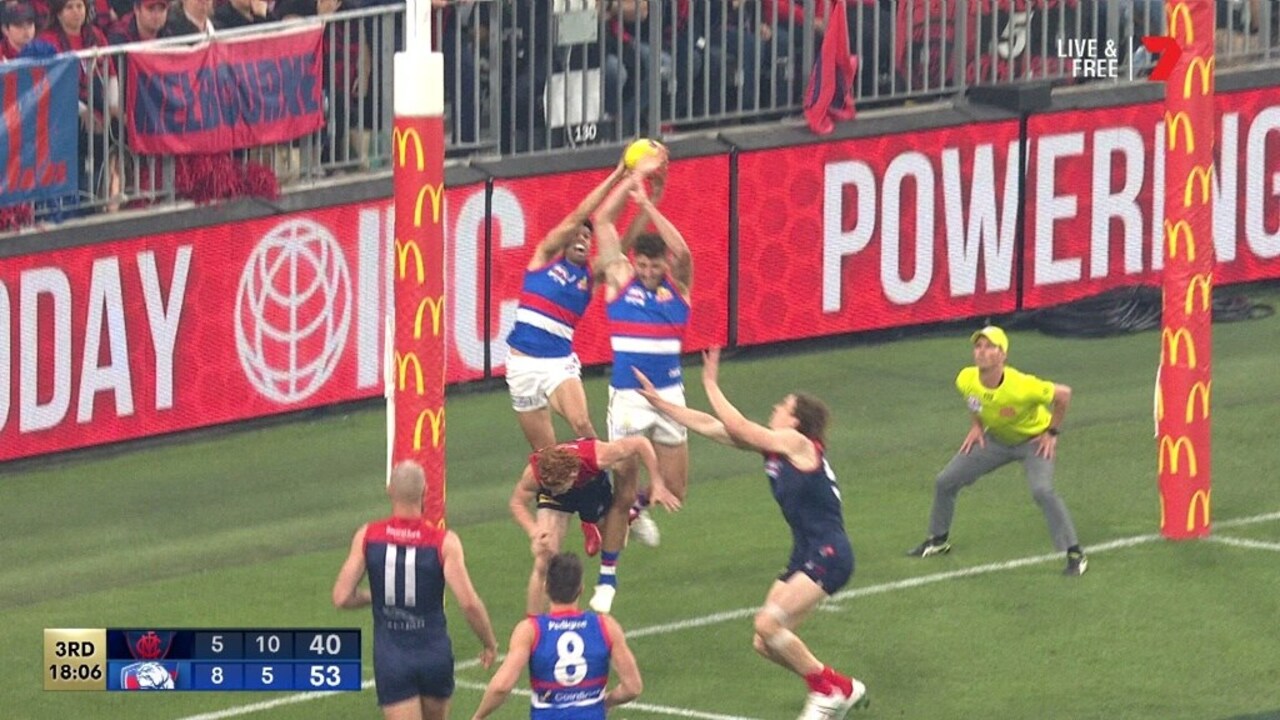 10 Talking Points Dee Structive Third Quarter Sets Up Flag Win