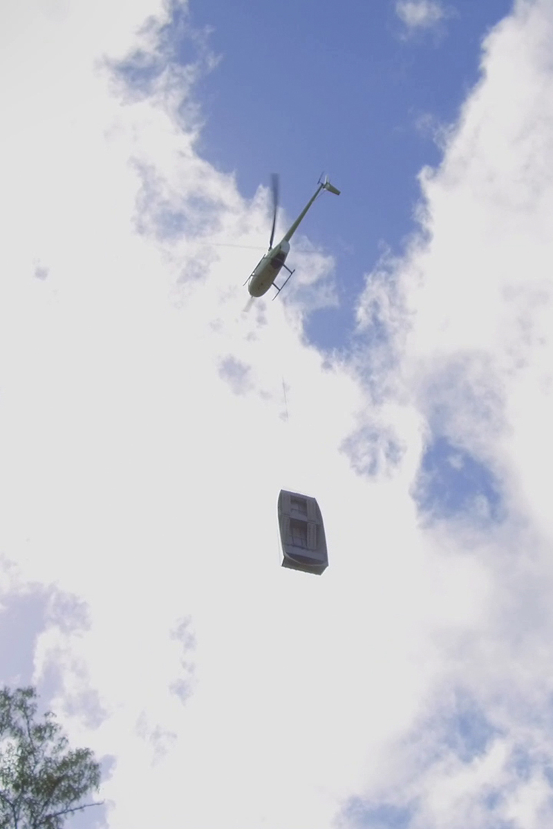 s03e08 | Turf and Surf