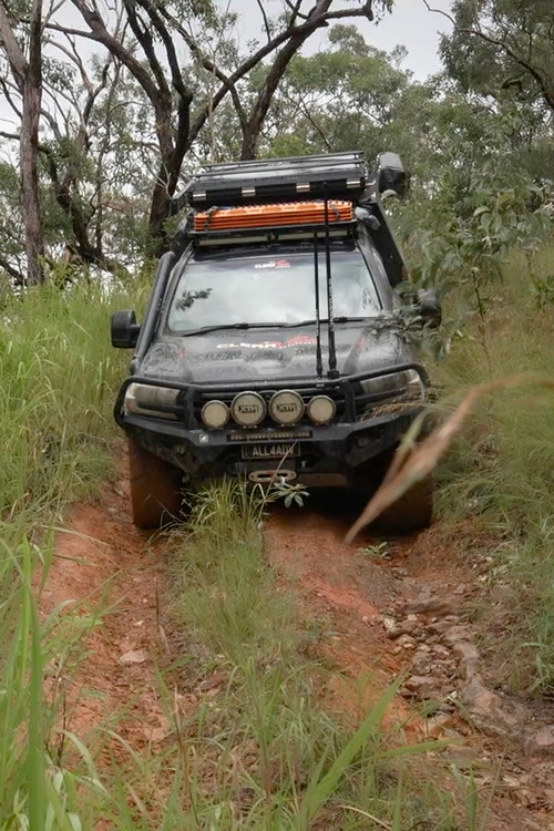 s07e01 | The Flooded North  - The World’s Toughest Driveway