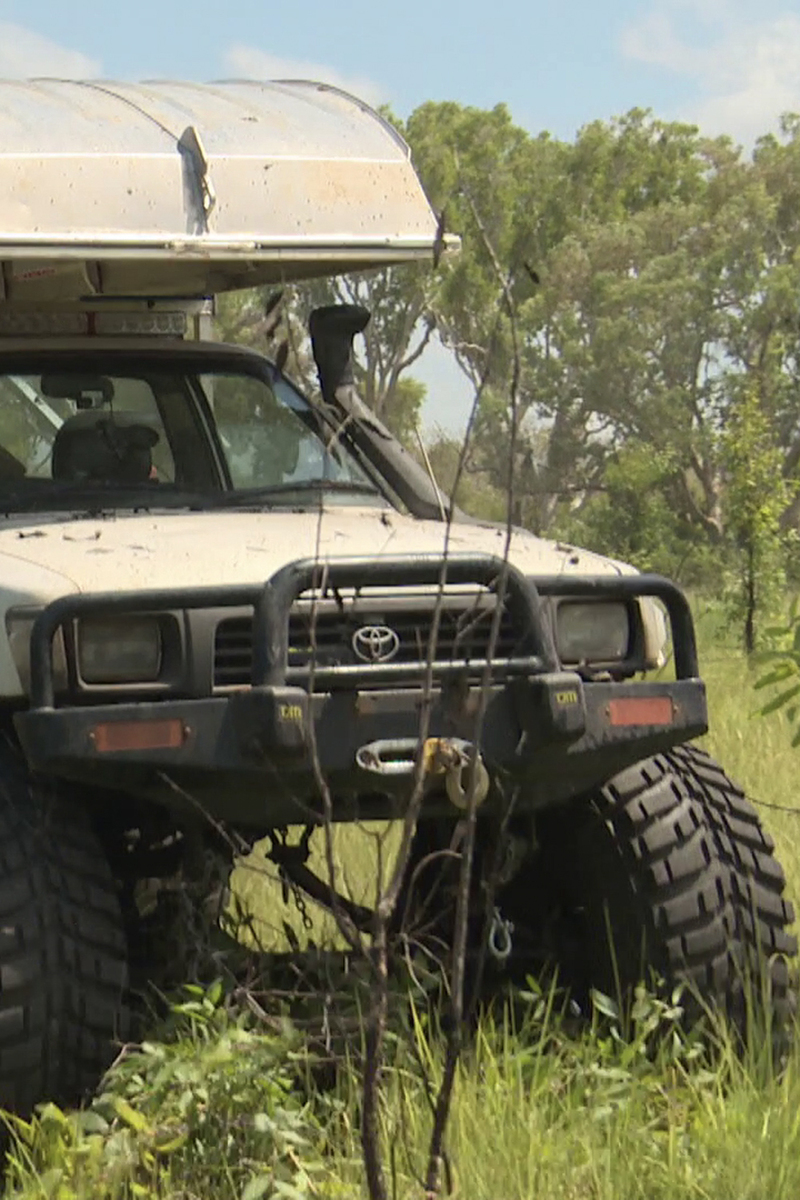 s01e04 | Pushing Their Lux