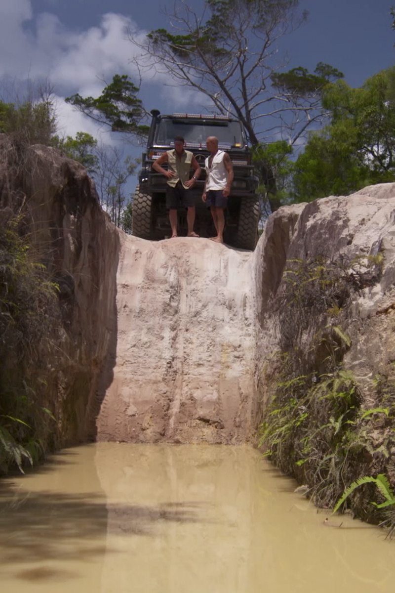 s03e02 | The Unimog Strikes Track