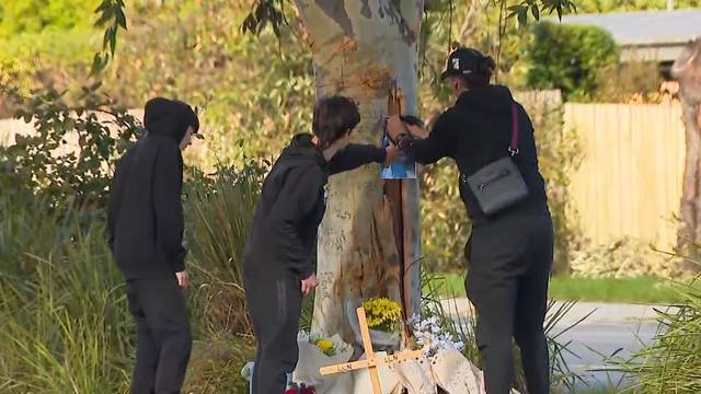 Melbourne news: Roadside tribute grows for teens killed in horror stolen car crash