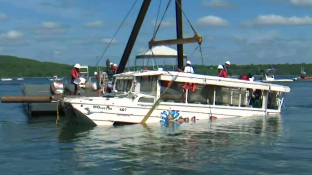 Duck boat probe will check if Coast Guard rules were ignored
