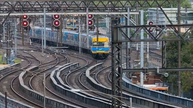 Victorian Premier Daniel Andrews announces plans for mega suburban rail tunnel