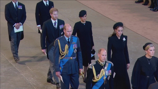 Queen Elizabeth II's funeral to impact flights at Heathrow Airport - ABC  News