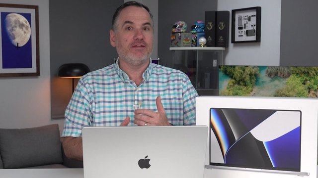 New Apple MacBook Pro Review: Screen 