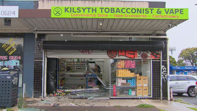 Melbourne news: Thieves rip ATM out of wall in suspected Melbourne ram raid  at Kilsyth